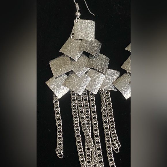 Cool 80’s Style Earrings - Picture 3 of 4